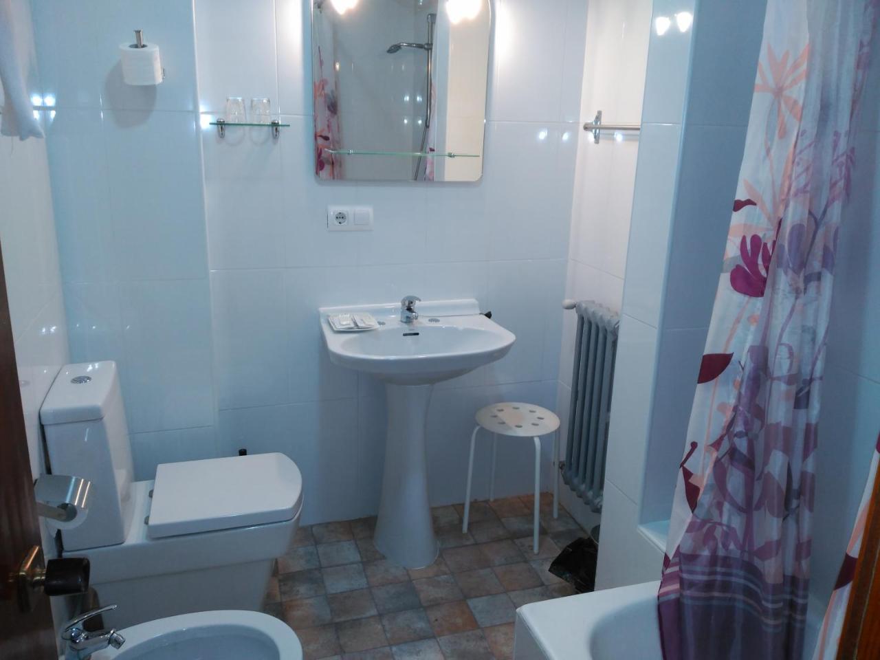 Hotel Vaqueros Langreo Ngoại thất bức ảnh